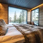 Hotell Aurora Hill Resort,