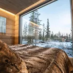 Hotell Aurora Hill Resort, *