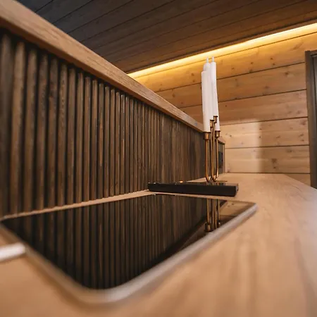 Aurora Hill Resort,