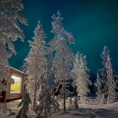 Aurora Hill Resort, *