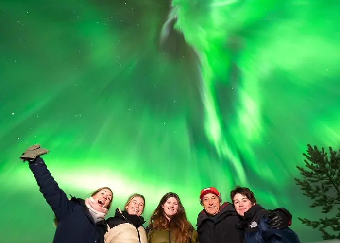 酒店 Aurora Hill Resort, 罗瓦涅米