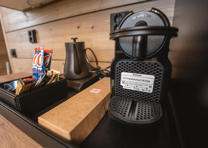 Aurora Hill Resort, *