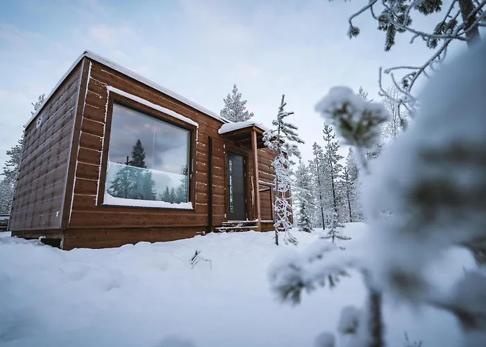 酒店 Aurora Hill Resort, 罗瓦涅米